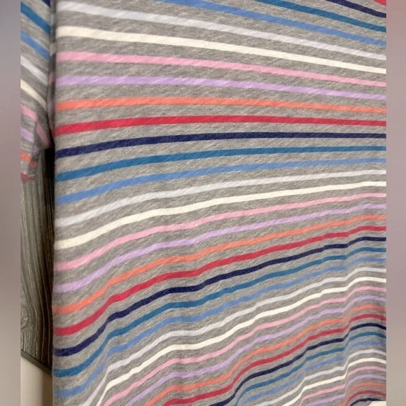 BAG155. Sonoma Everyday Multi Color Tee Small - Picture 3 of 4